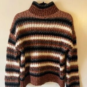 Massimo Dutti Turtleneck Wool Blend Sweater